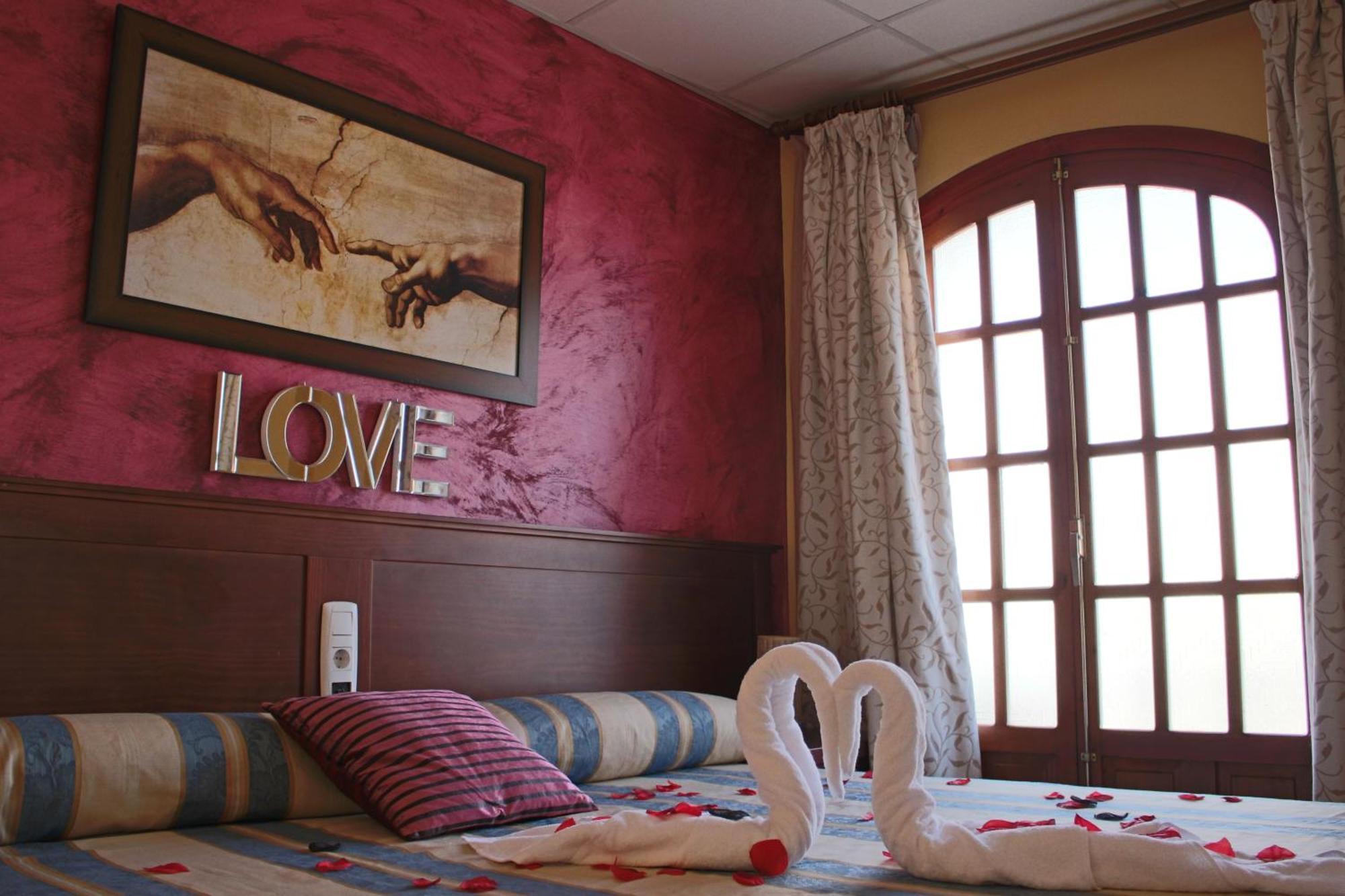 Hotel La Curva Алболоте Стая снимка