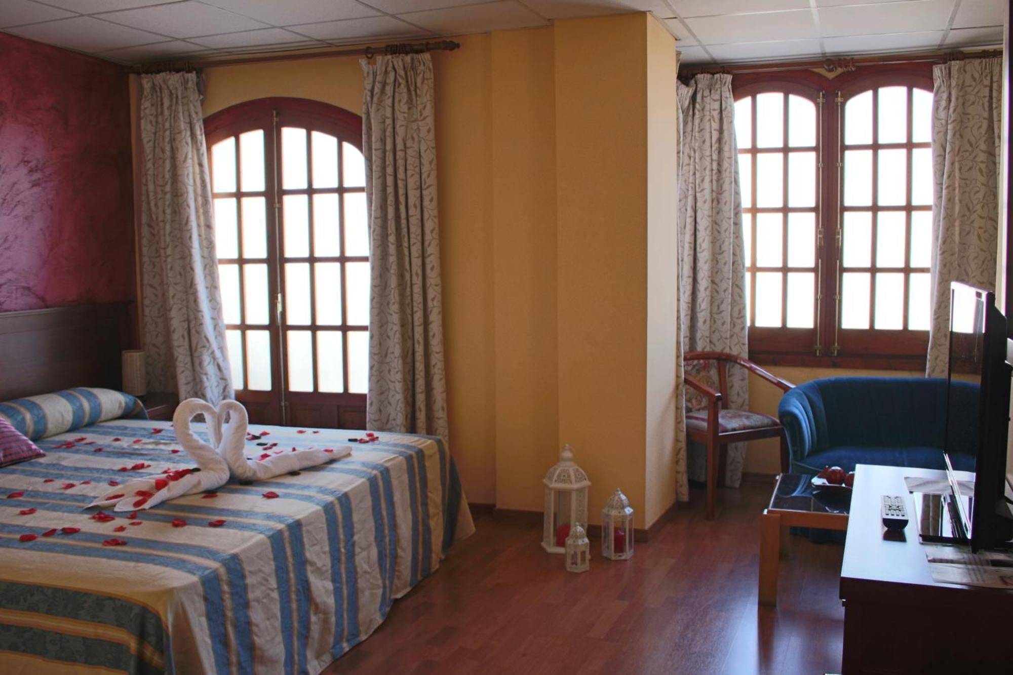 Hotel La Curva Алболоте Стая снимка