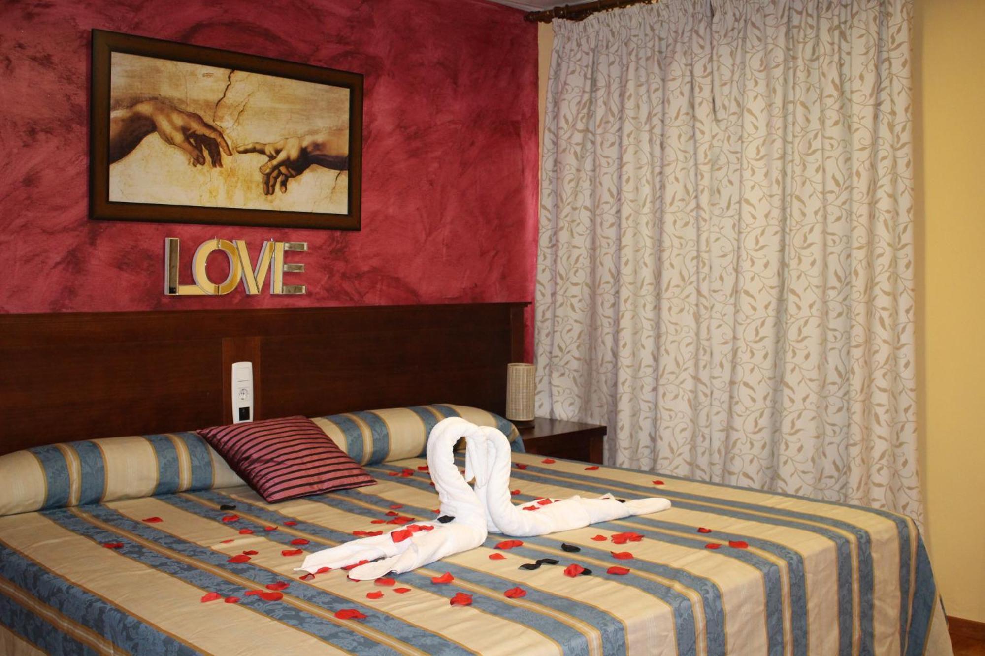 Hotel La Curva Алболоте Стая снимка