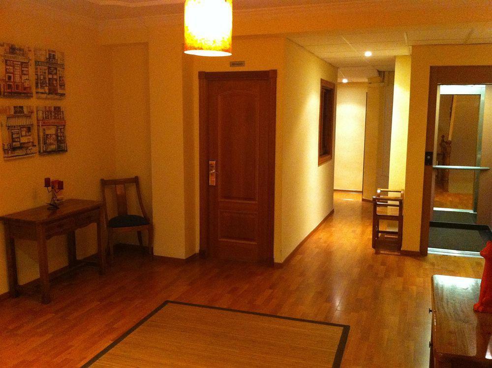 Hotel La Curva Алболоте Екстериор снимка