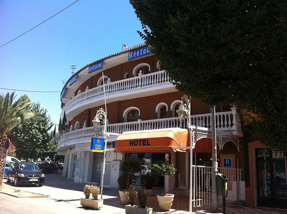 Hotel La Curva Алболоте Екстериор снимка